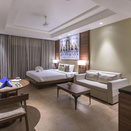 Club Mahindra Ashtamudi Hotel Nindakara Luaran gambar