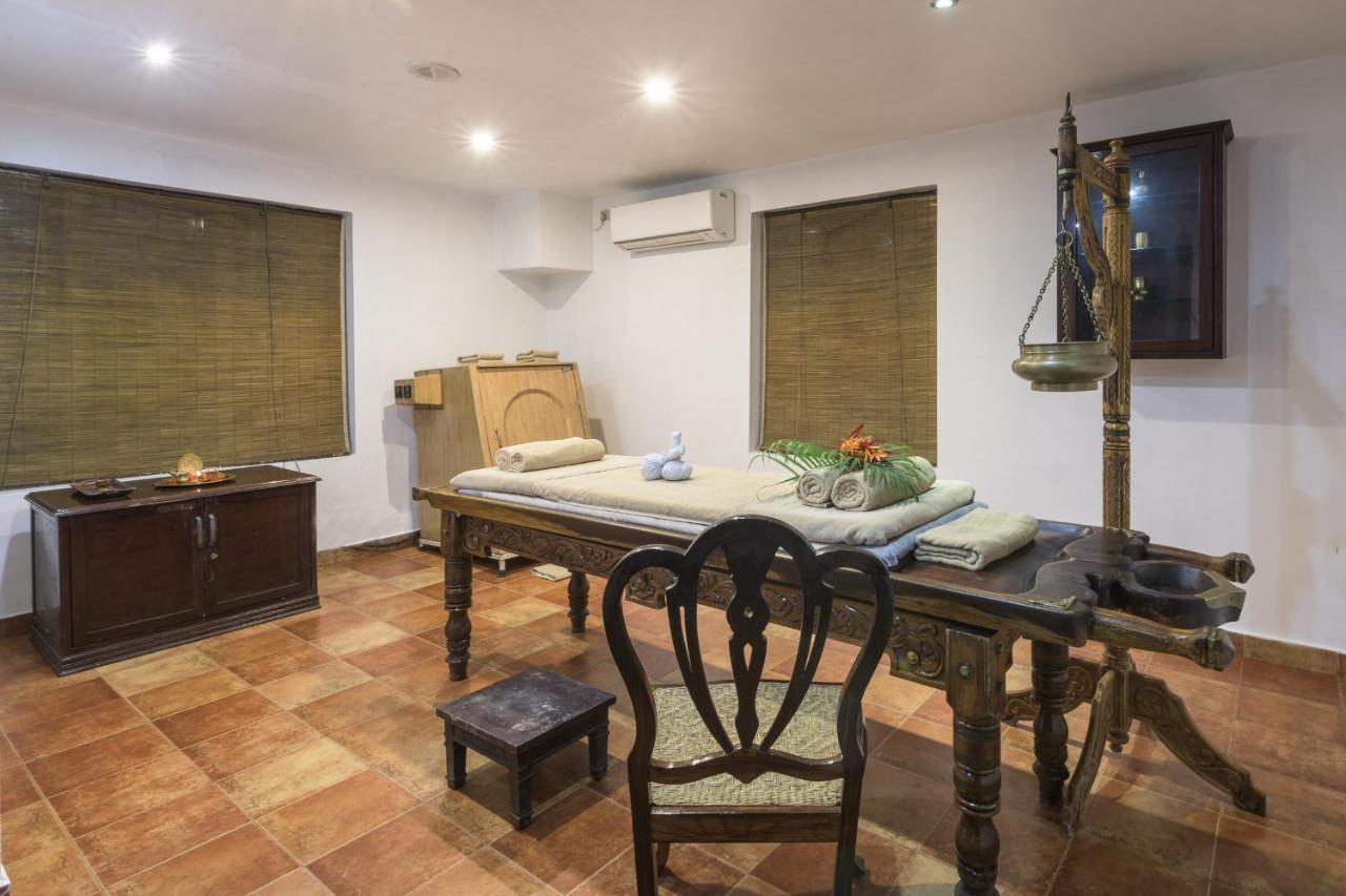 Club Mahindra Ashtamudi Hotel Nindakara Luaran gambar