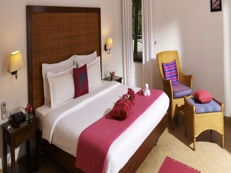 Club Mahindra Ashtamudi Hotel Nindakara Luaran gambar