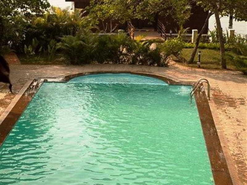 Club Mahindra Ashtamudi Hotel Nindakara Luaran gambar