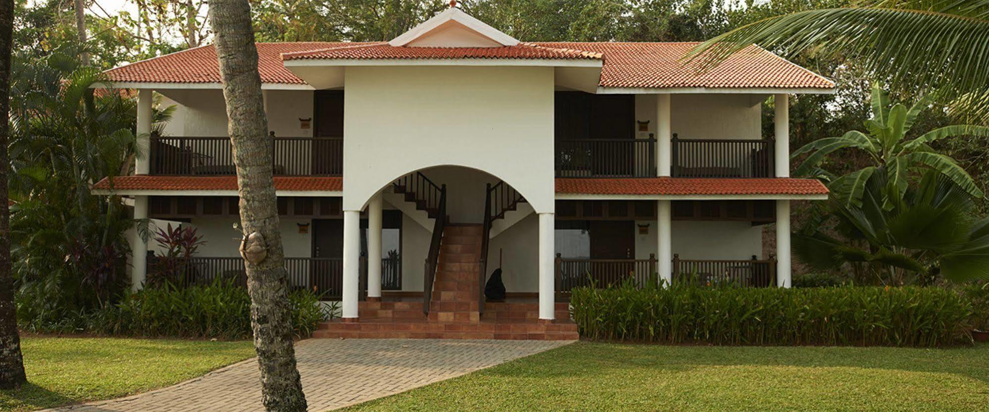 Club Mahindra Ashtamudi Hotel Nindakara Luaran gambar