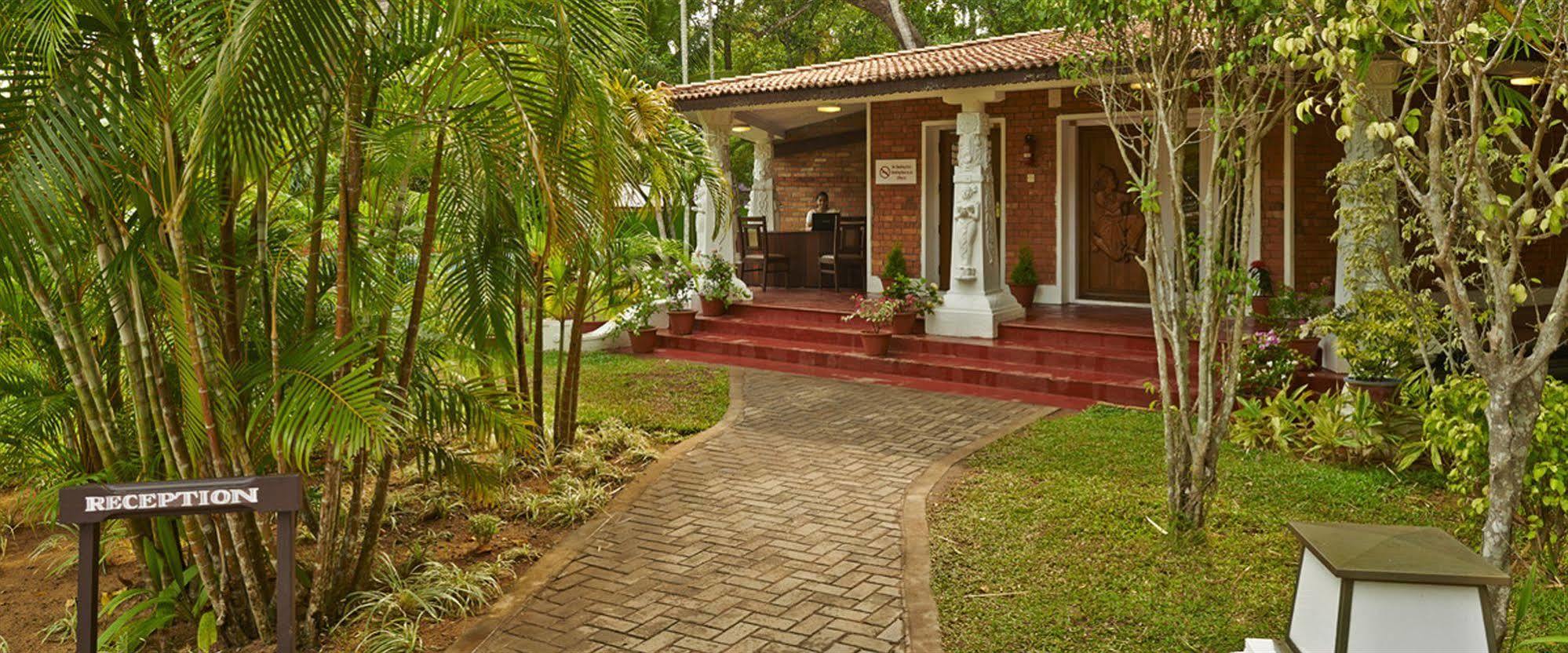 Club Mahindra Ashtamudi Hotel Nindakara Luaran gambar
