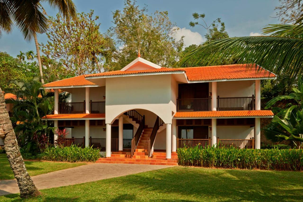 Club Mahindra Ashtamudi Hotel Nindakara Luaran gambar