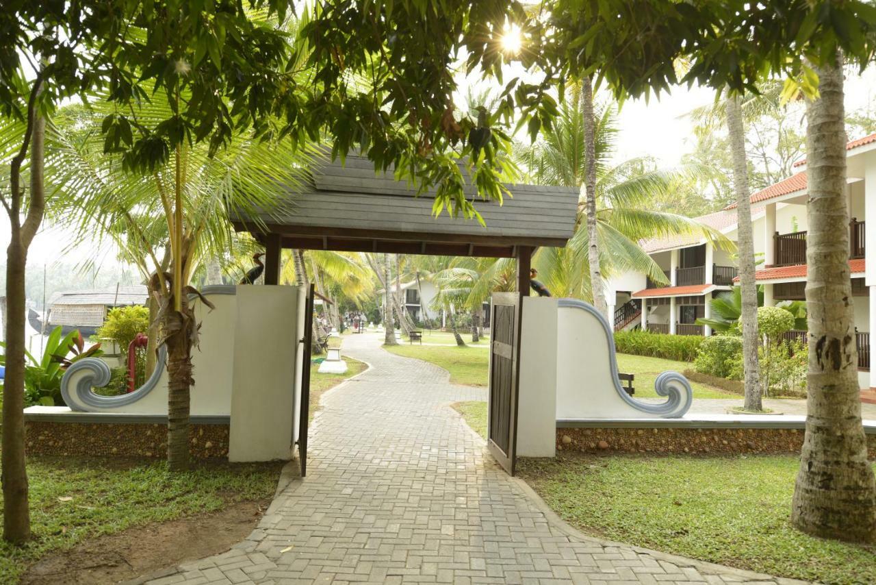 Club Mahindra Ashtamudi Hotel Nindakara Luaran gambar